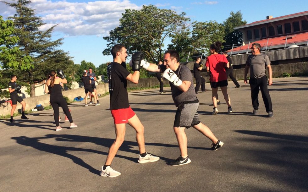 Entraînement salle de boxe savate